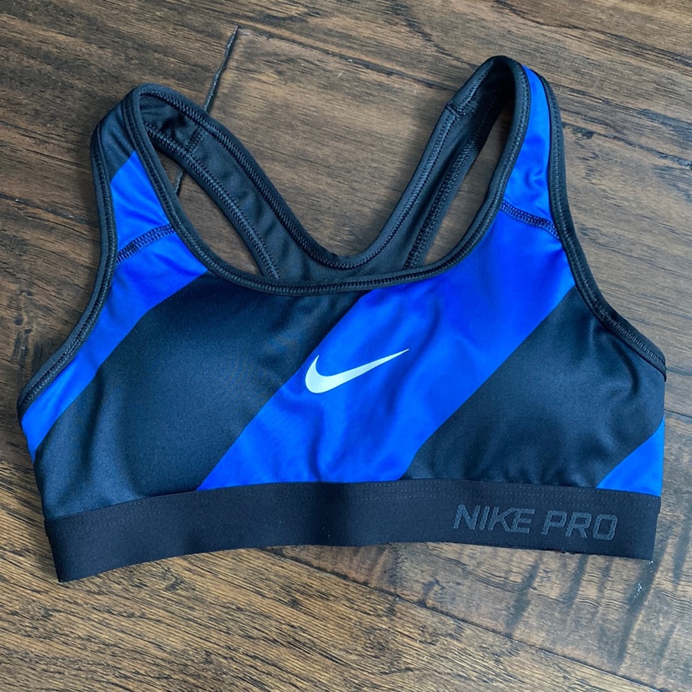 Nike sports bra